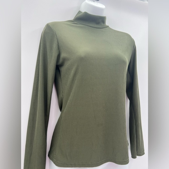 Boohoo Women's Ribbed Slim Fit Lightweight Long Sleeve Turtleneck Sweater - Picture 3 of 9